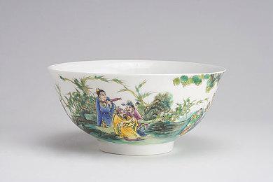 《007》游戏可能混合采用第一人称和第三人称